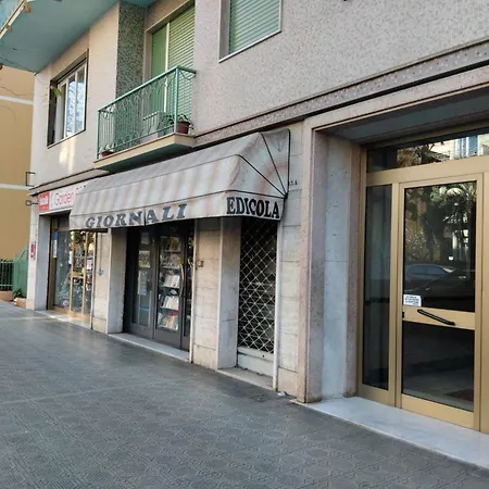 Great Moderno Comodo A Centro E Spiagge קיאברי