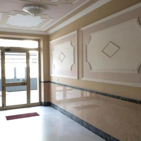 Great Moderno Comodo A Centro E Spiagge דירה