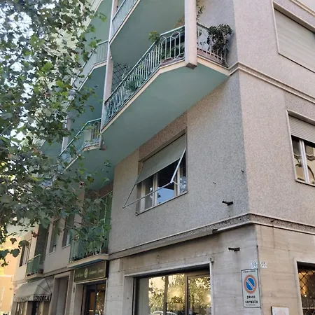 Great Moderno Comodo A Centro E Spiagge דירה